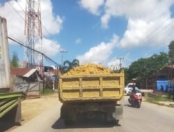 Teguran Dishub Diduga Diabaikan, Truk Timbunan Masih Tak Tutup Terpal, Pengendara Terancam Debu dan Serpihan Batu