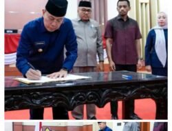 Gubernur Sulawesi Tenggara, Mayjen TNI (Purn.) Andi Sumangerukka, menghadiri Rapat Paripurna Dewan Perwakilan Rakyat Daerah (DPRD) Sultra yang digelar di Sekretariat DPRD Sultra, Rabu malam (2/9/2026).